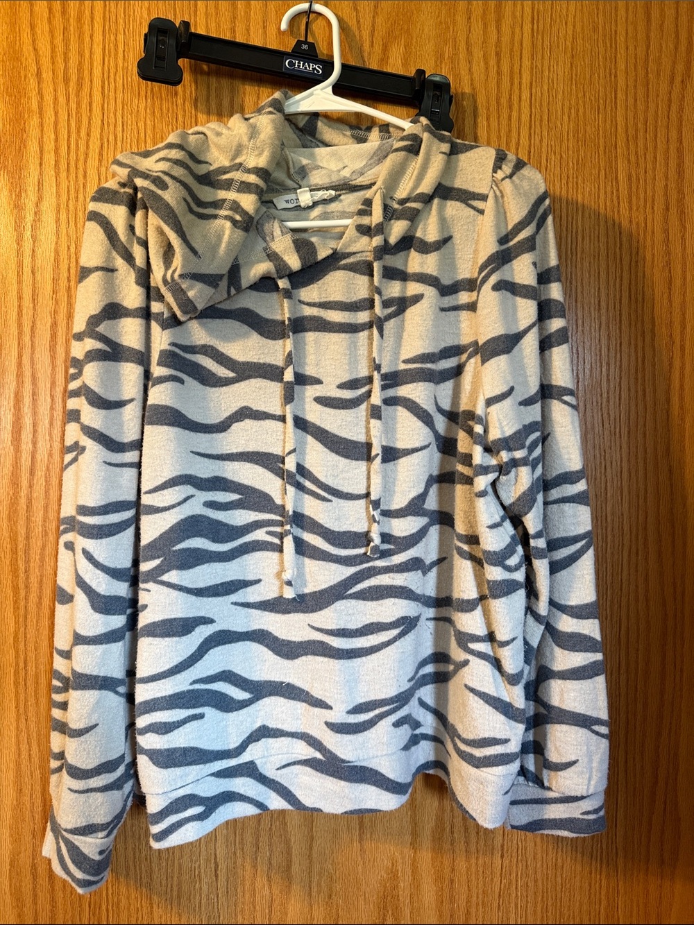 Workshop Republic Clothing Beige & Gray Zebra-Print Cowl Hoodie